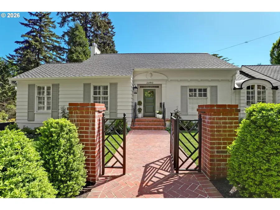 2490 SW Arden Rd, Portland, OR 97201 - #2