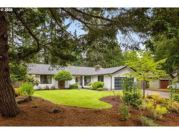 19025 Indian Springs Cir, LakeOswego, OR 97035