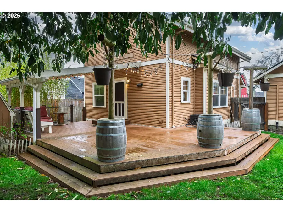 8265 N Fiske Ave, Portland, OR 97203 - #2