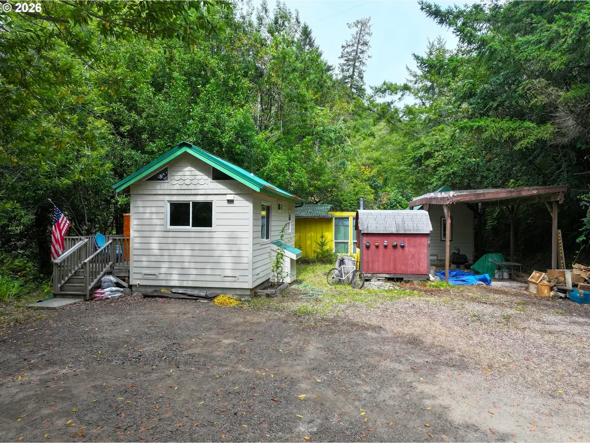 98179 Tuttle Ln, Brookings, OR 97415 - #1