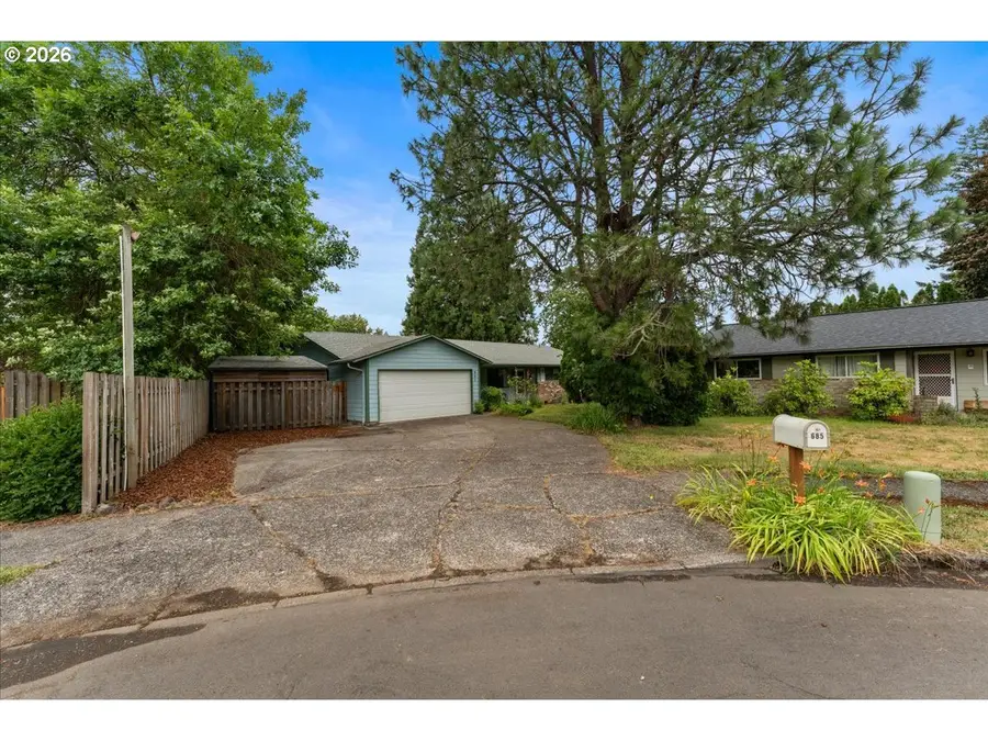 685 SW 20th Cir, Troutdale, OR 97060 - #2