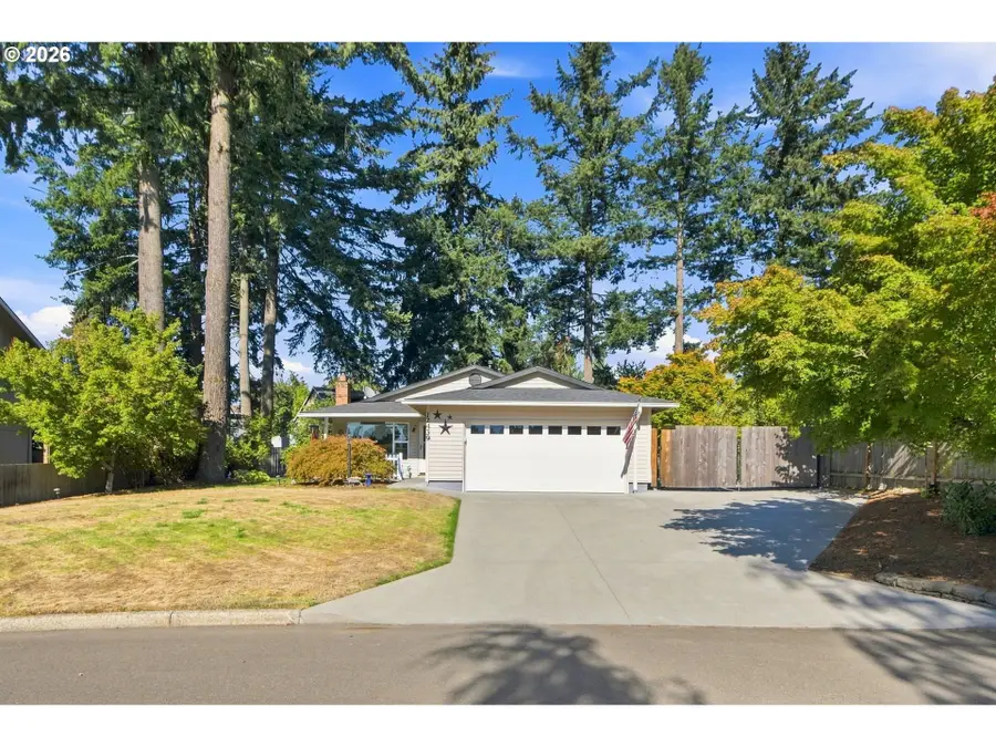 12439 Blue Ridge Dr, Oregon City, OR 97045 - #3