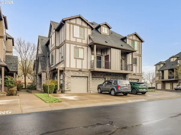 8139 NE Rockne Way, Hillsboro, OR 97006