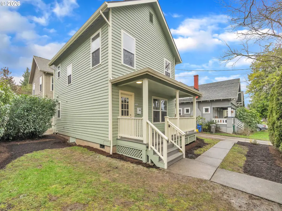 3862 SE Ivon St, Portland, OR 97202 - Image #2