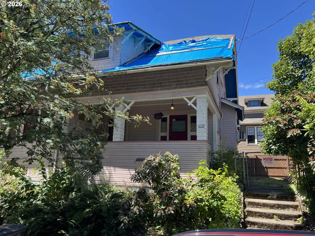 235 SE 14th Ave, Portland, OR 97214 - #1