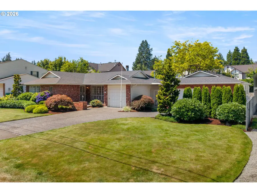 1715 NE 169th Ave, Portland, OR 97230 - #2