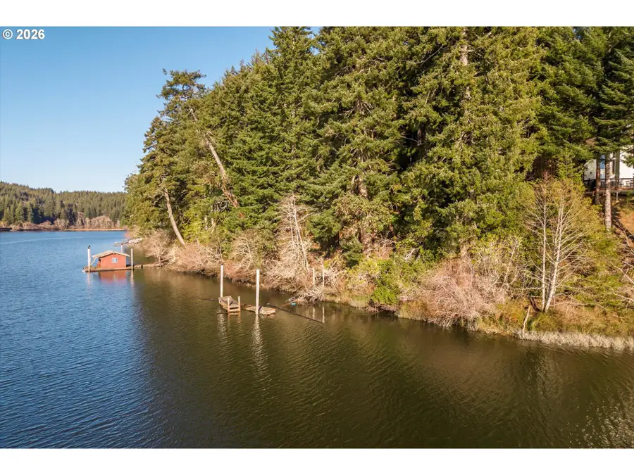 72294 Potlatch Rd, Lakeside, OR 97449 - #2