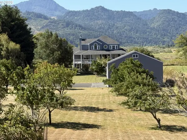 95570 N Bank Rogue River Rd, GoldBeach, OR 97444