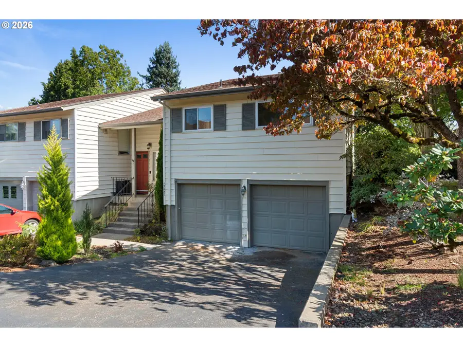 15037 NE Siskiyou Ct, Portland, OR 97230 - #2