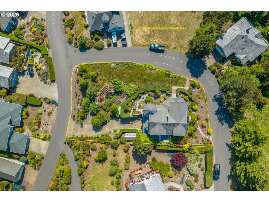 930 NW Highland Dr, Waldport, OR 97394 - #3