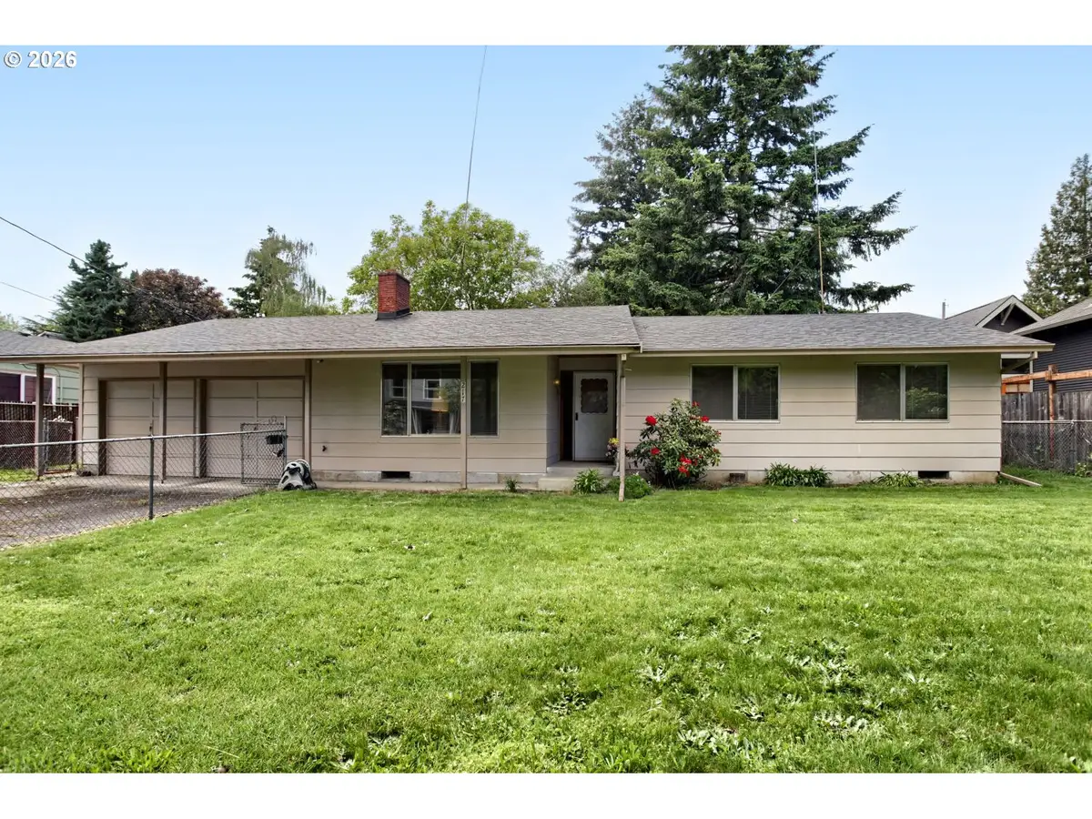 217 SE 79th Ave, Portland, OR 97215 - #1