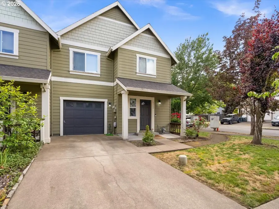 4248 SE Walnut Ct, Hillsboro, OR 97123 - #3