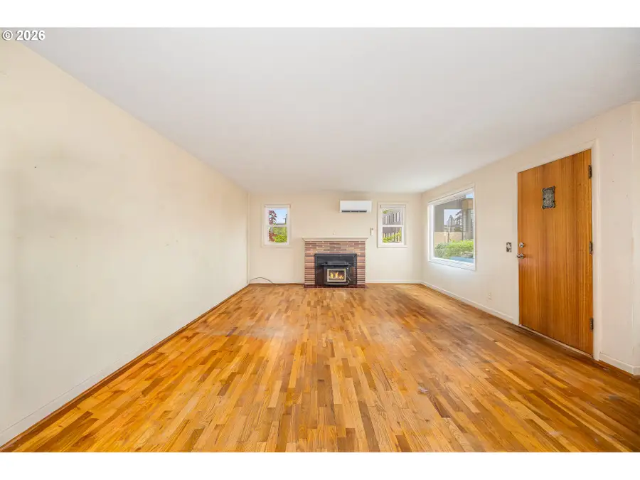 1470 Jay St, Eugene, OR 97402 - #3