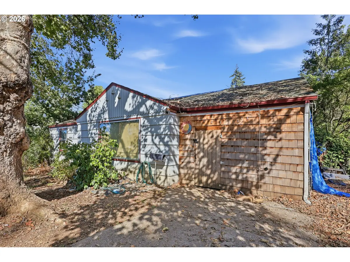 2145 Arthur St, Eugene, OR 97405 - #1