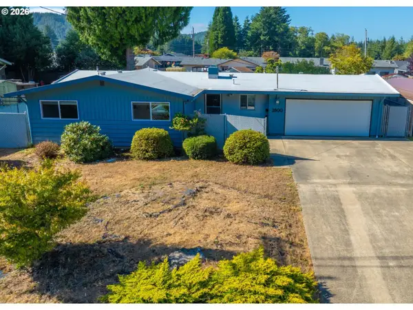2800 Ridgeway Dr, Reedsport, OR 97467