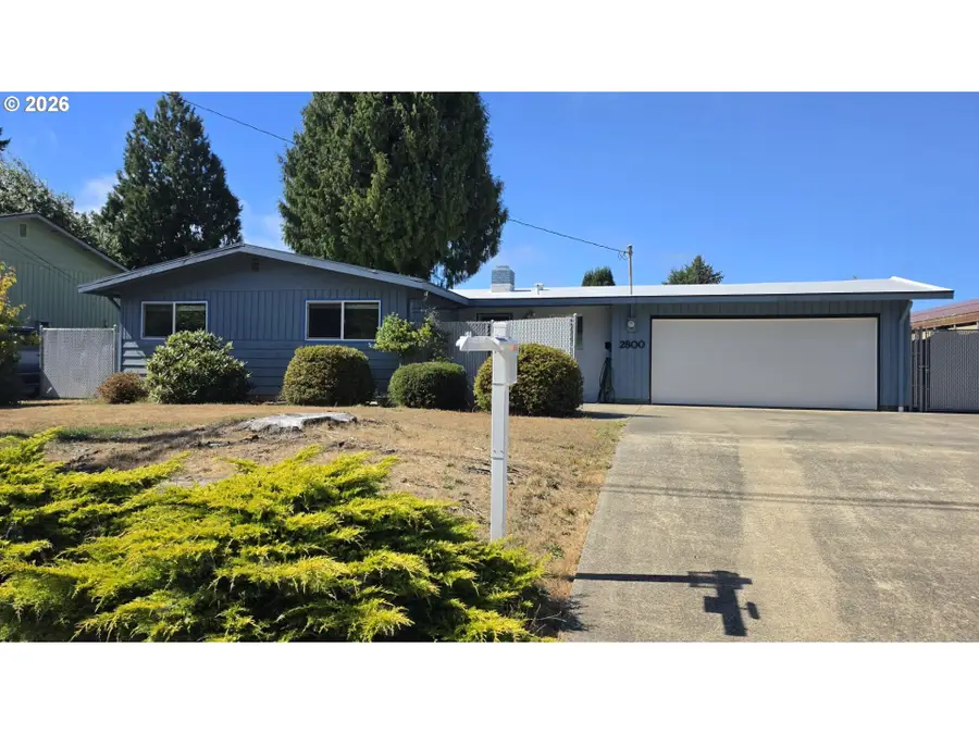 2800 Ridgeway Dr, Reedsport, OR 97467 - #3