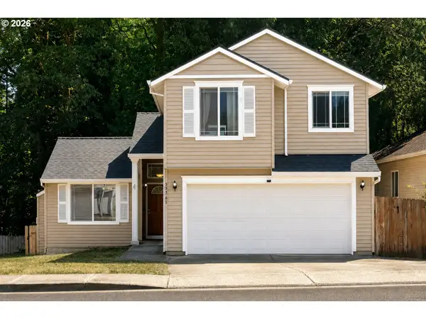 35365 Oakwood Dr, StHelens, OR 97051