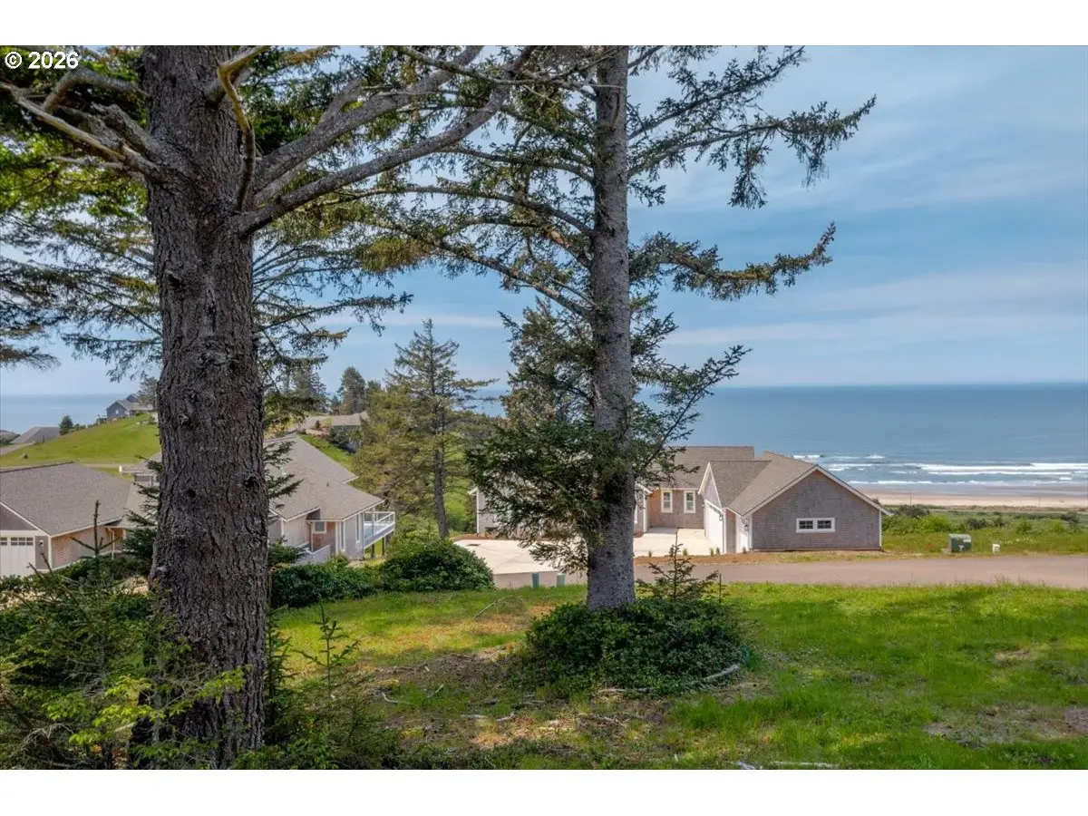 76 Megans View Pt, Pacificcity, OR 97135 - #1