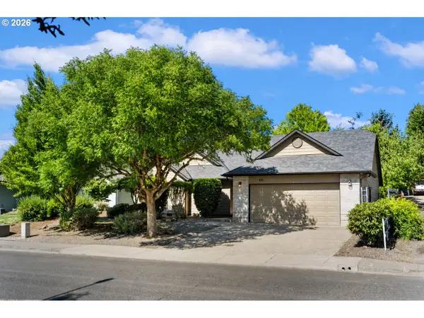 891 Whitetail Deer St, Salem, OR 97304