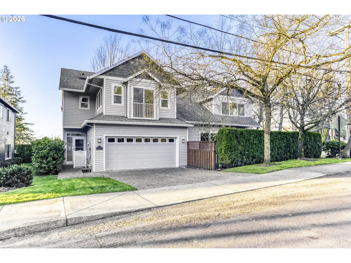 3696 Carman Dr, Lake Oswego, OR 97035 - Image #1