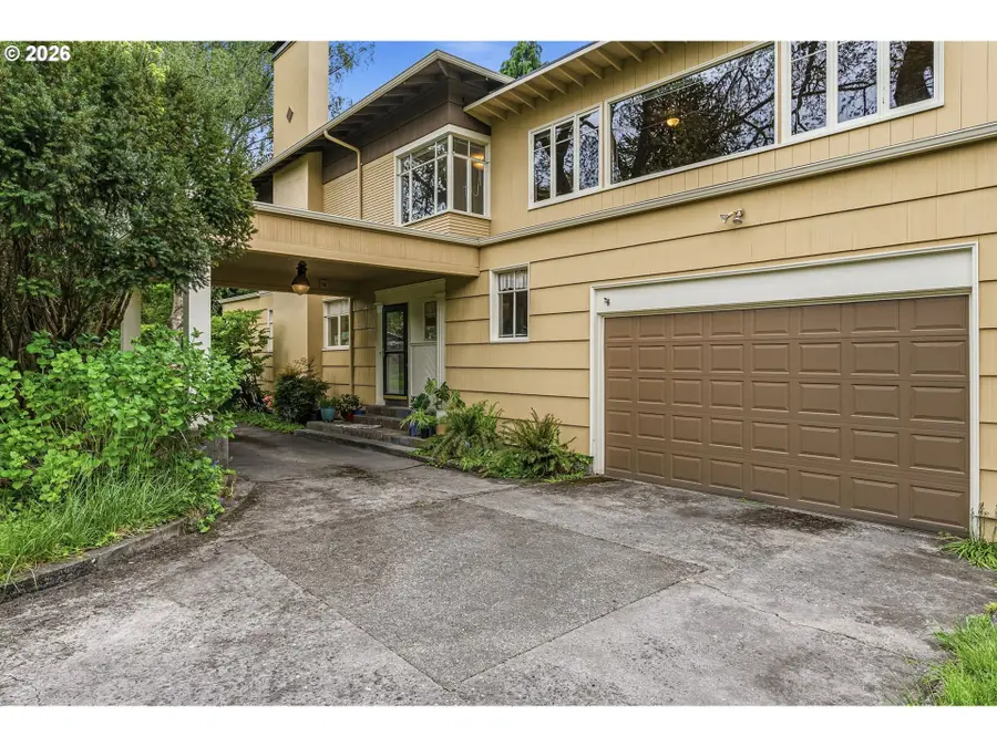 2655 Pacific Way, Longview, WA 98632 - #2