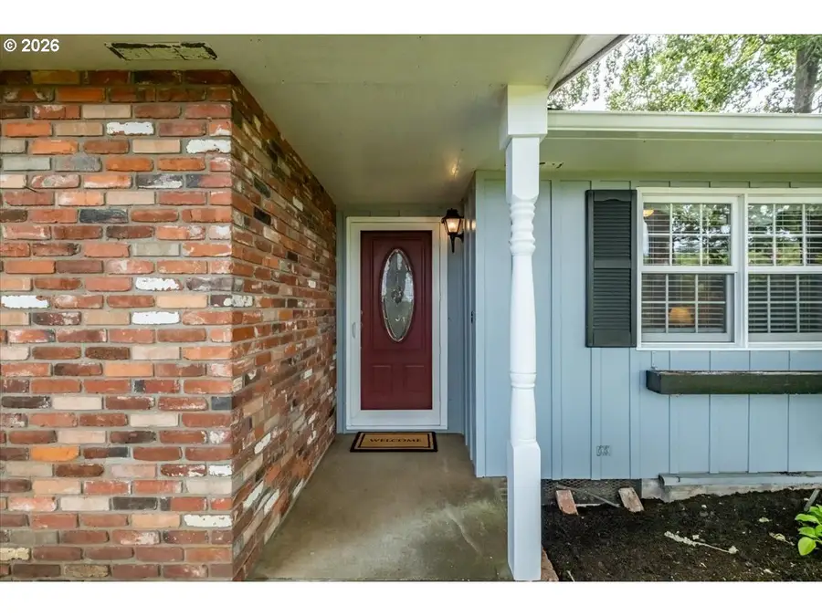 34361 SW Riverside Dr, Albany, OR 97321 - #2
