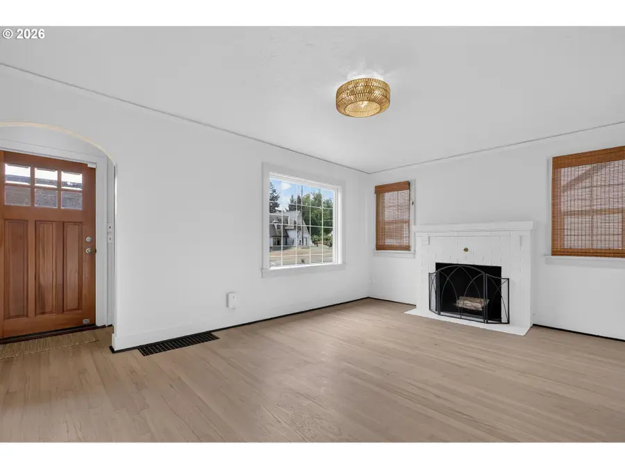 2275 Center St Ne, Salem, OR 97301 - #2
