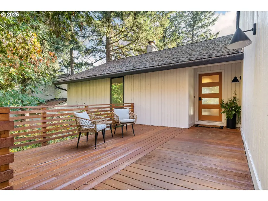 25 Becket St, Lake Oswego, OR 97035 - #3