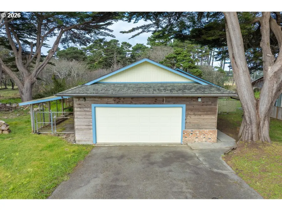 1260 Jackson Ave Sw, Bandon, OR 97411 - #2