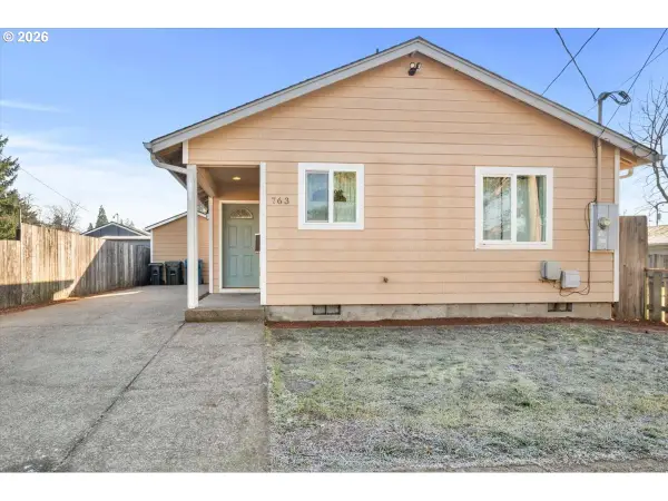 763 18th St, Salem, OR 97301