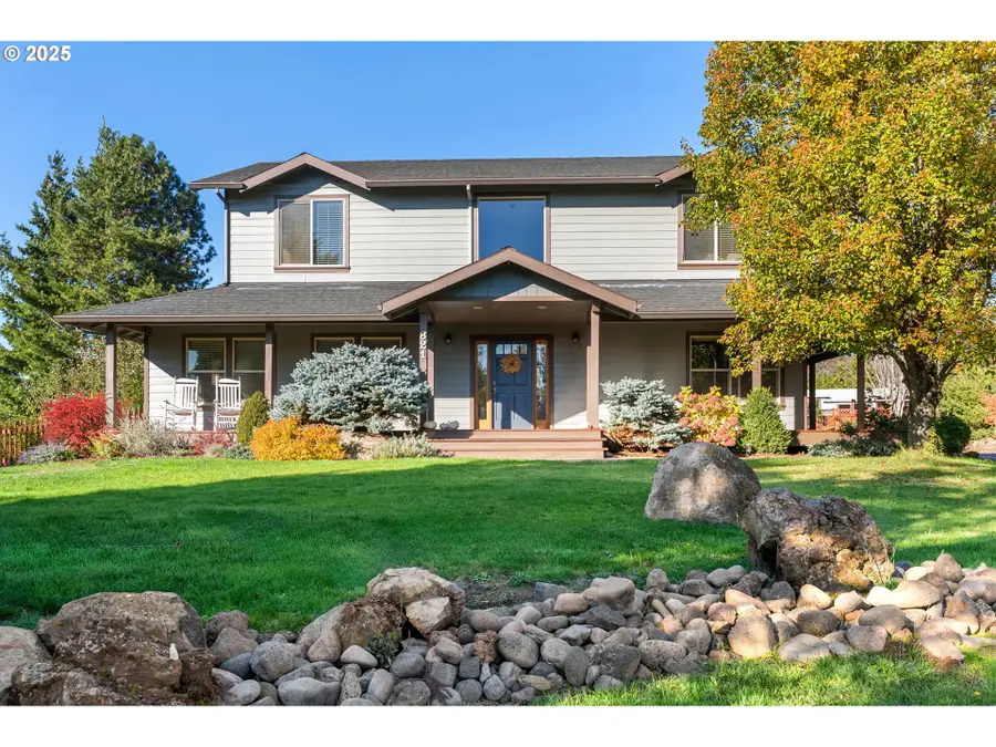 821 Panorama Ct, White Salmon, WA 98672 - Image #2