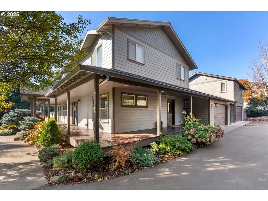 821 Panorama Ct, White Salmon, WA 98672 - Image #3