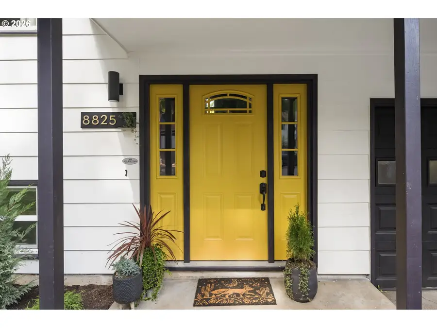 8825 SE Regents Dr, Milwaukie, OR 97222 - #2