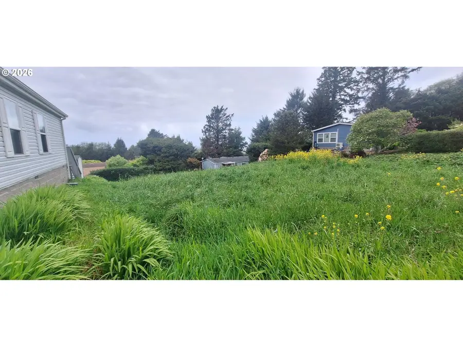 87 Greenhill Dr, Yachats, OR 97498 - #3