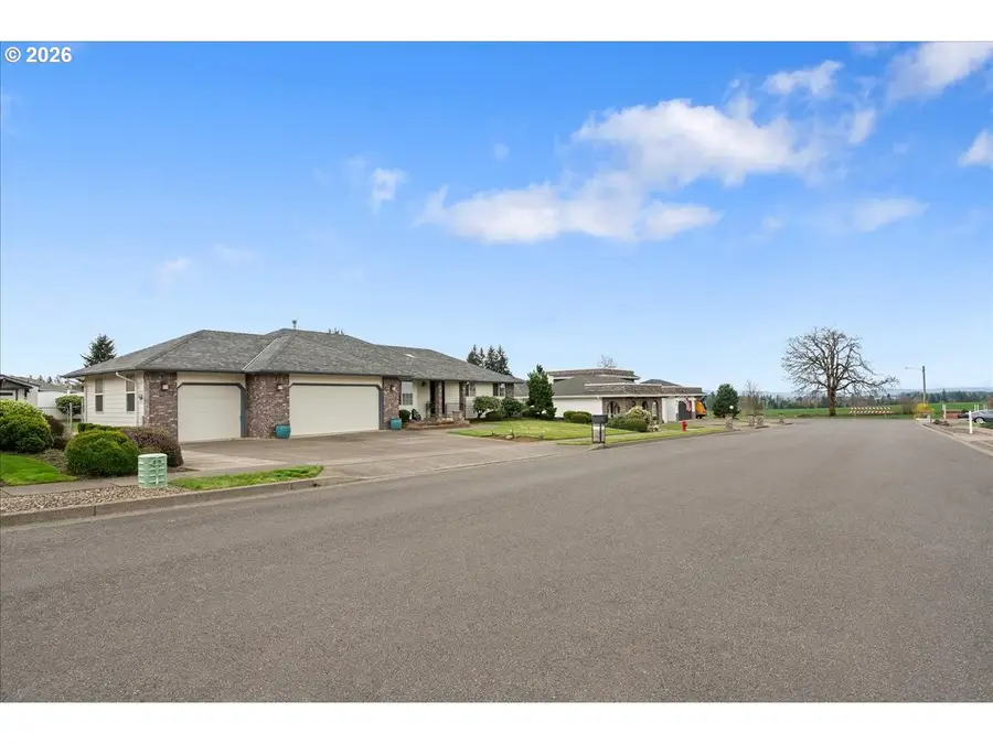 610 SW 7th St, Sublimity, OR 97385 - #3