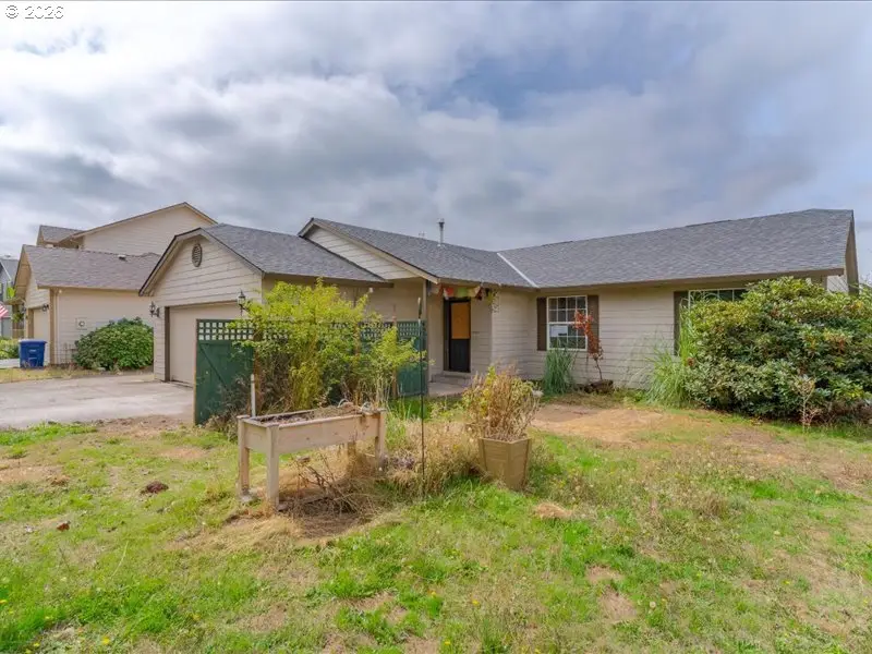 421 Lone Oaks Loop, Silverton, OR 97381 - #2