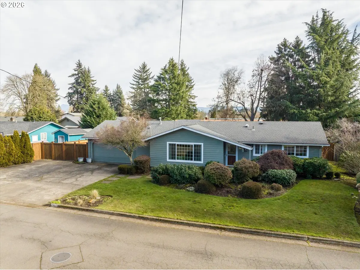 2937 Stark St, Eugene, OR 97404 - #1