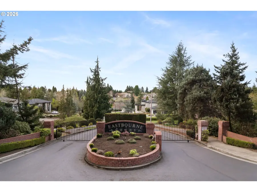 11830 SE Eastbourne Ln, Happy Valley, OR 97086 - #2