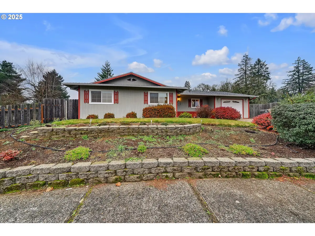 654 NW Bryant Ct, Dallas, OR 97338 - Image #1