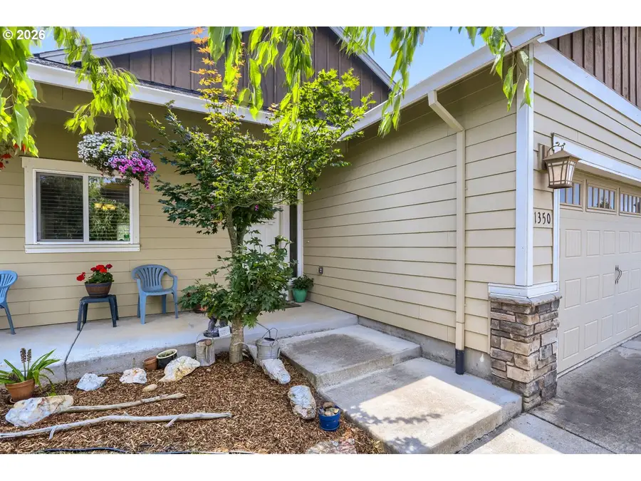 1350 SE Regan Hill Loop, Estacada, OR 97023 - #2