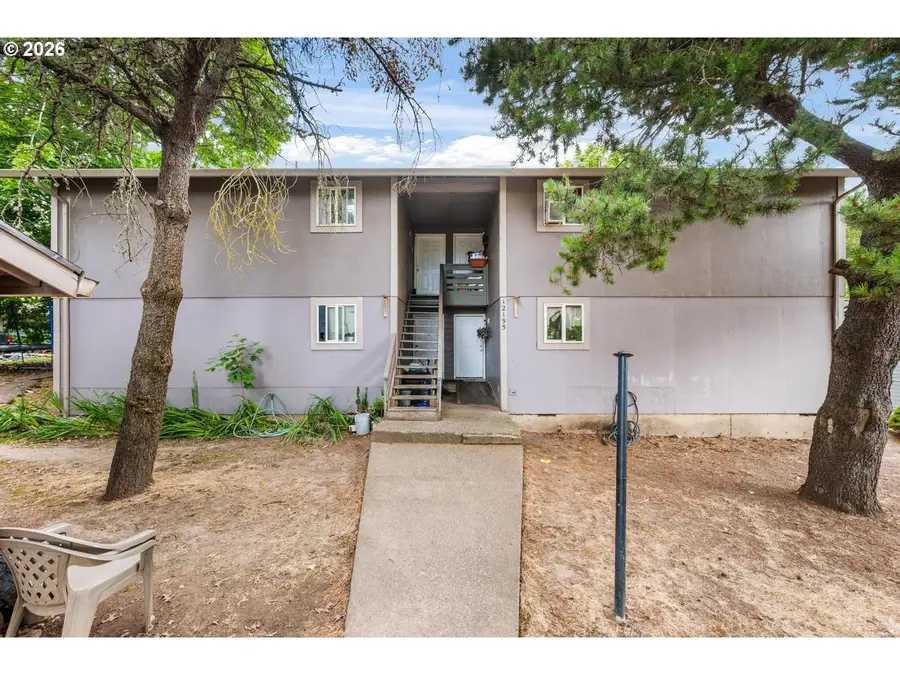 12195 SW Spur Ct, Beaverton, OR 97008 - #2