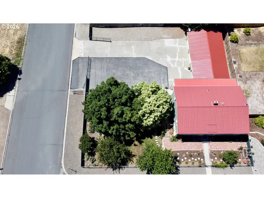 925 East St, Baker City, OR 97814 - #3