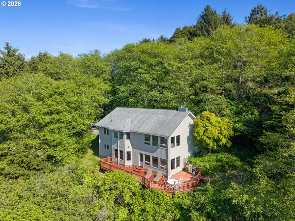 690 S 3rd Ave, RockawayBeach, OR 97136