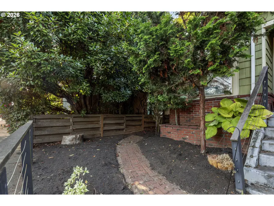 427 N Skidmore St, Portland, OR 97217 - #3
