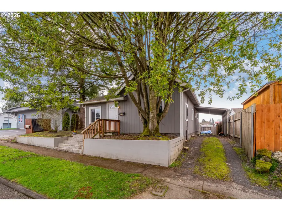 602 Burcham St, Kelso, WA 98626 - #2