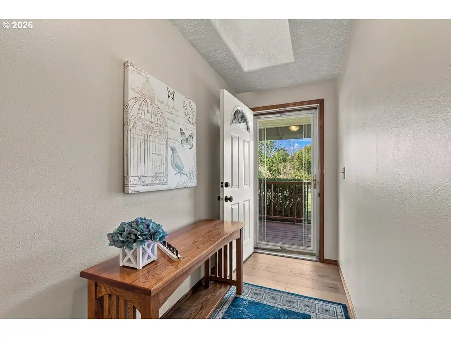 531 Ash St, Dayton, OR 97114 - #3