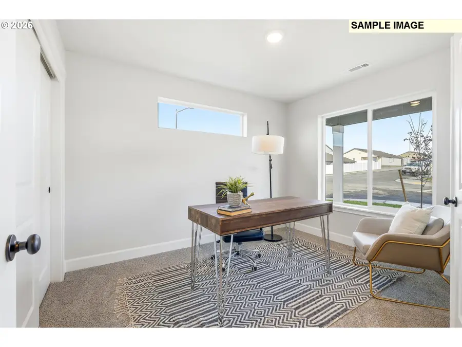 846 E Kinsley Ave, Hermiston, OR 97838 - #3