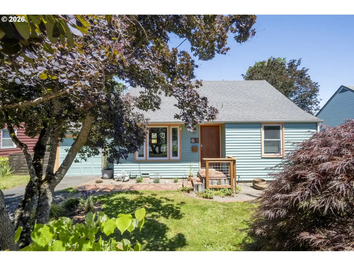 6235 NE Alberta St, Portland, OR 97218 - #1