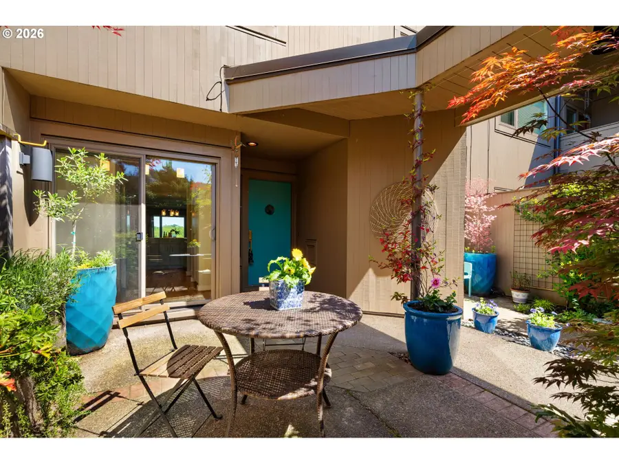 6114 S Riverpoint Ln, Portland, OR 97239 - #3