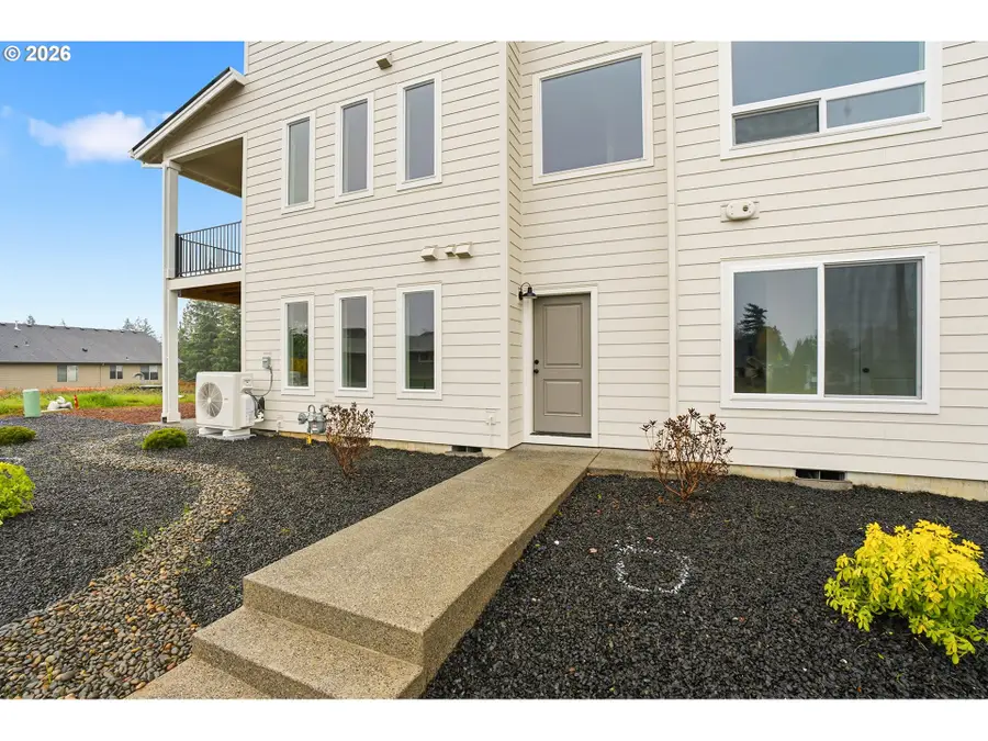 4690 SE 2nd St, Gresham, OR 97080 - #3